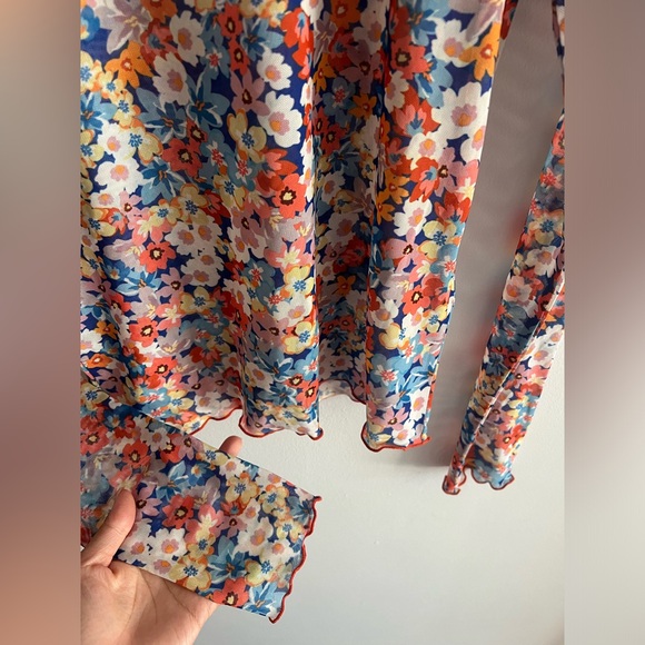 Floral rollneck long sleeves top - Picture 4 of 6